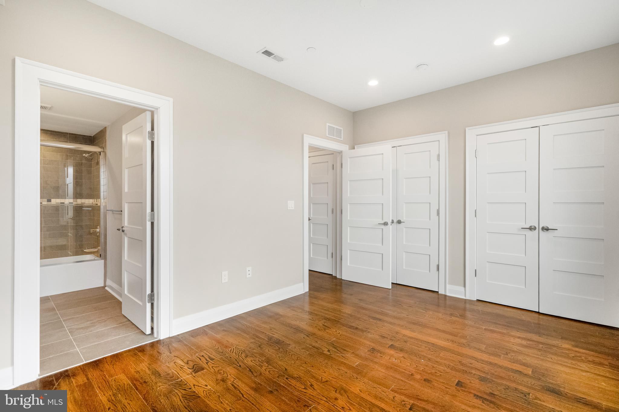 ART MUSEUM AREA - Residential