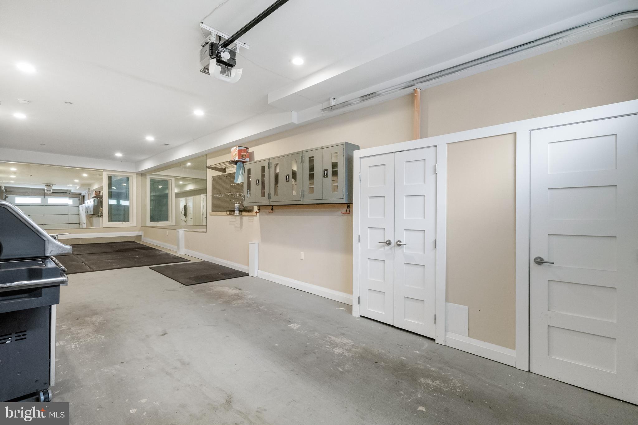 ART MUSEUM AREA - Residential