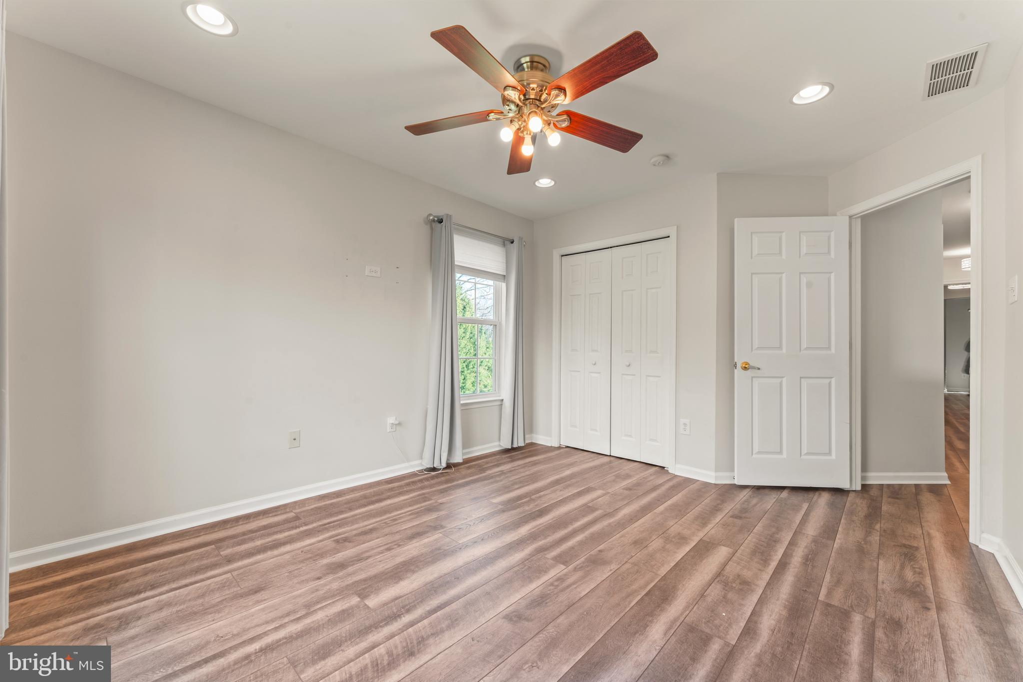 WALNUT RIDGE - Residential