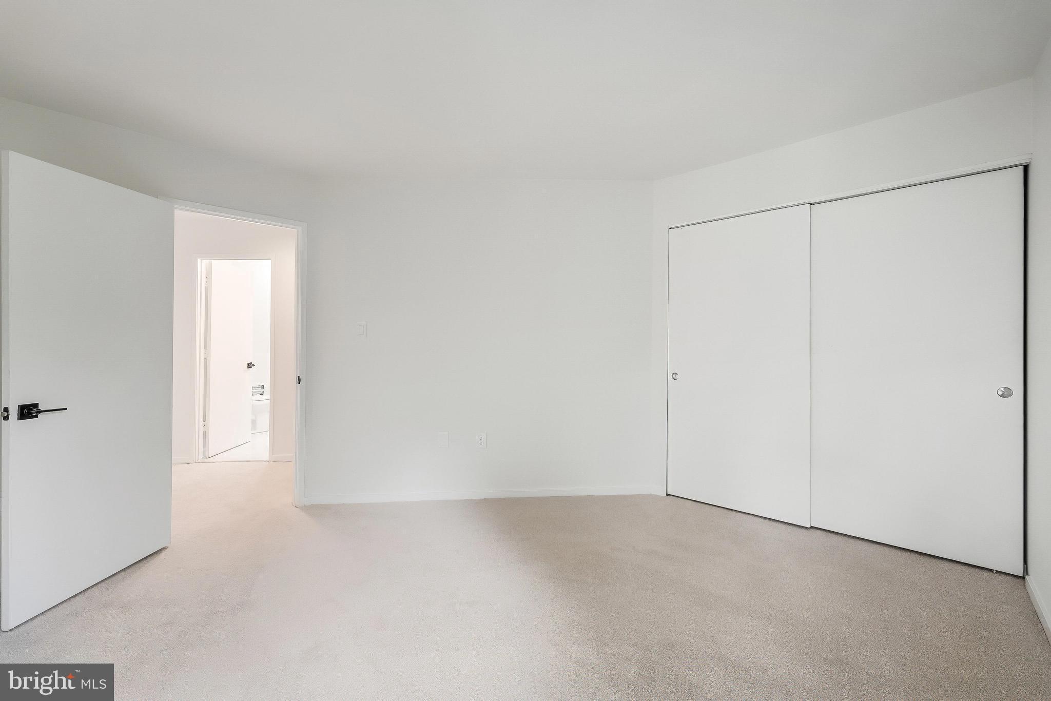 RESTON - Residential Lease