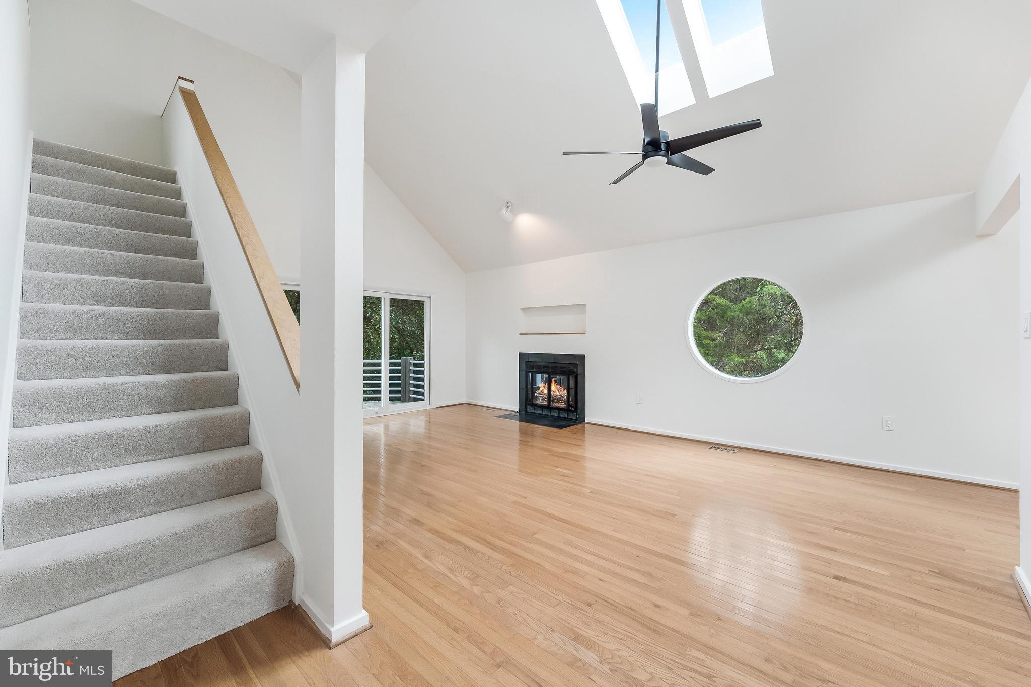 11916 MOSS POINT LANE