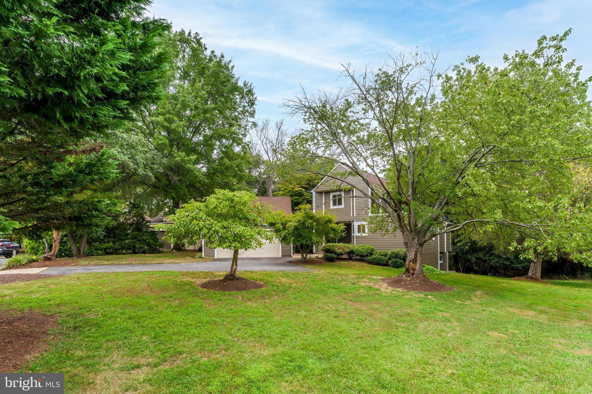 11916 MOSS POINT LANE