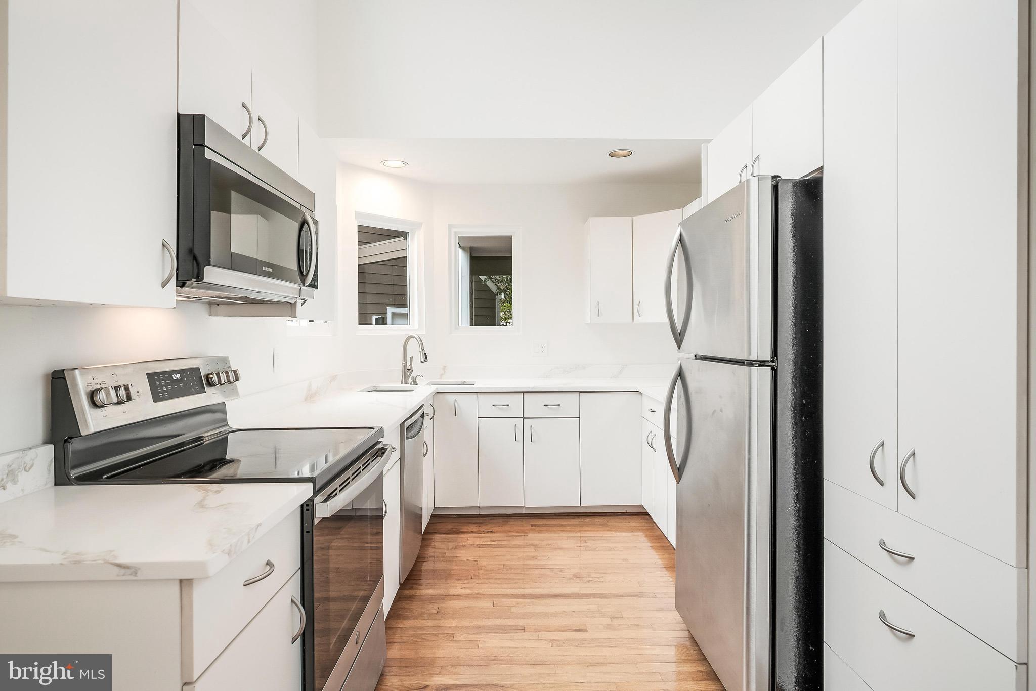 RESTON - Residential Lease