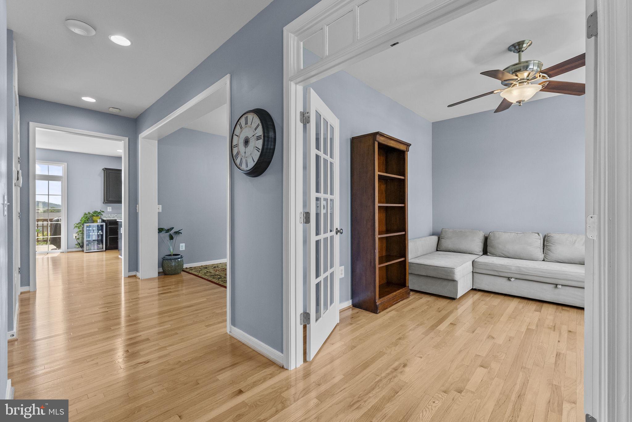 1705 MAGNOLIA CIRCLE