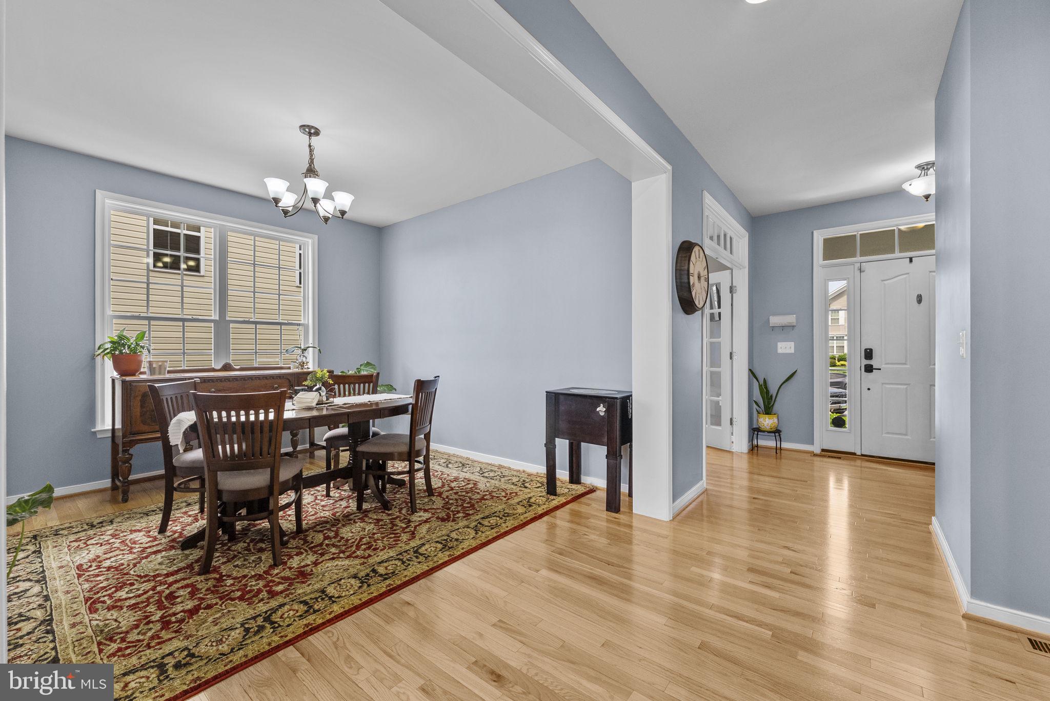 1705 MAGNOLIA CIRCLE