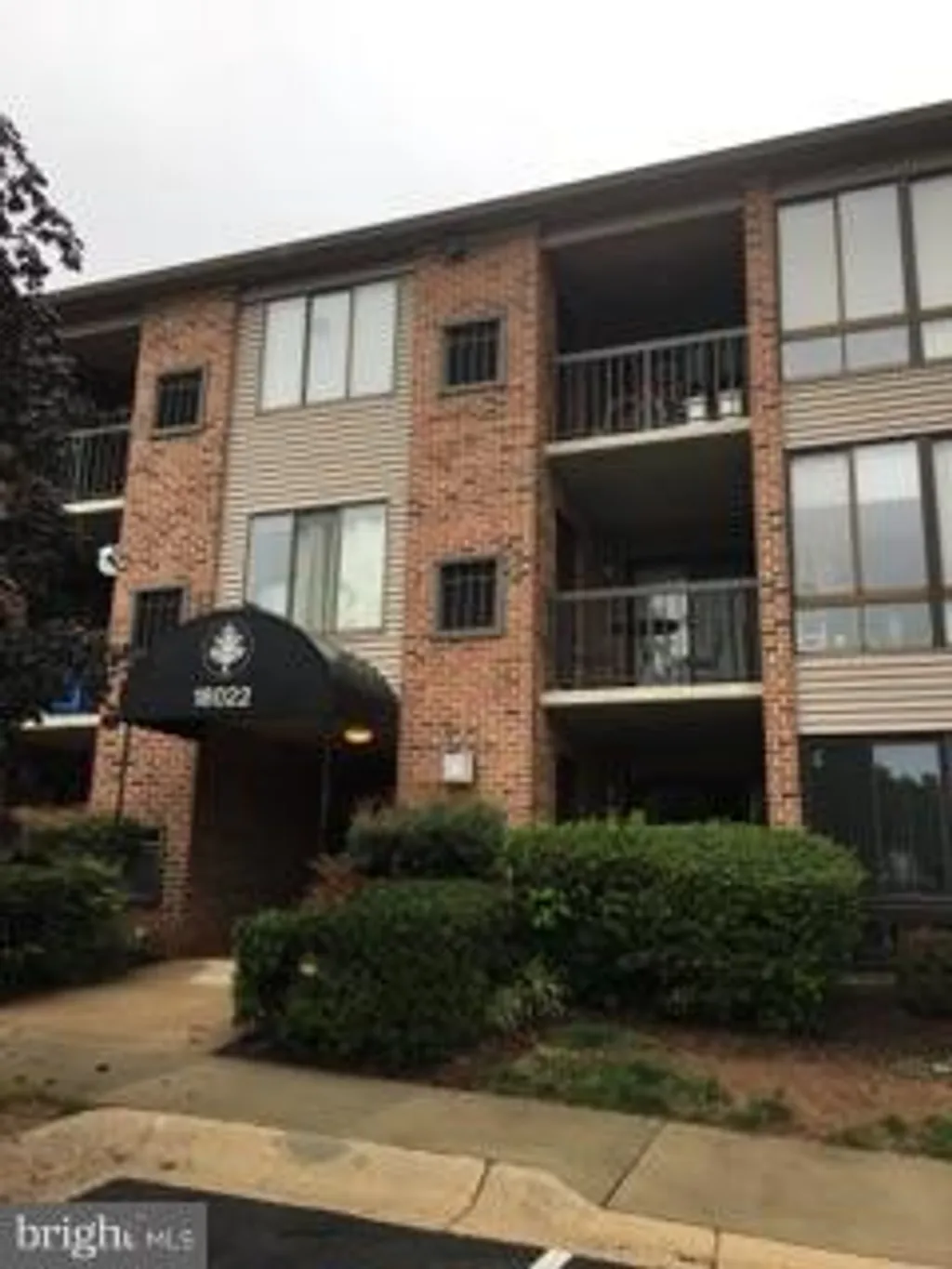 18022 Chalet Drive Unit 27-104, Germantown, MD 20874