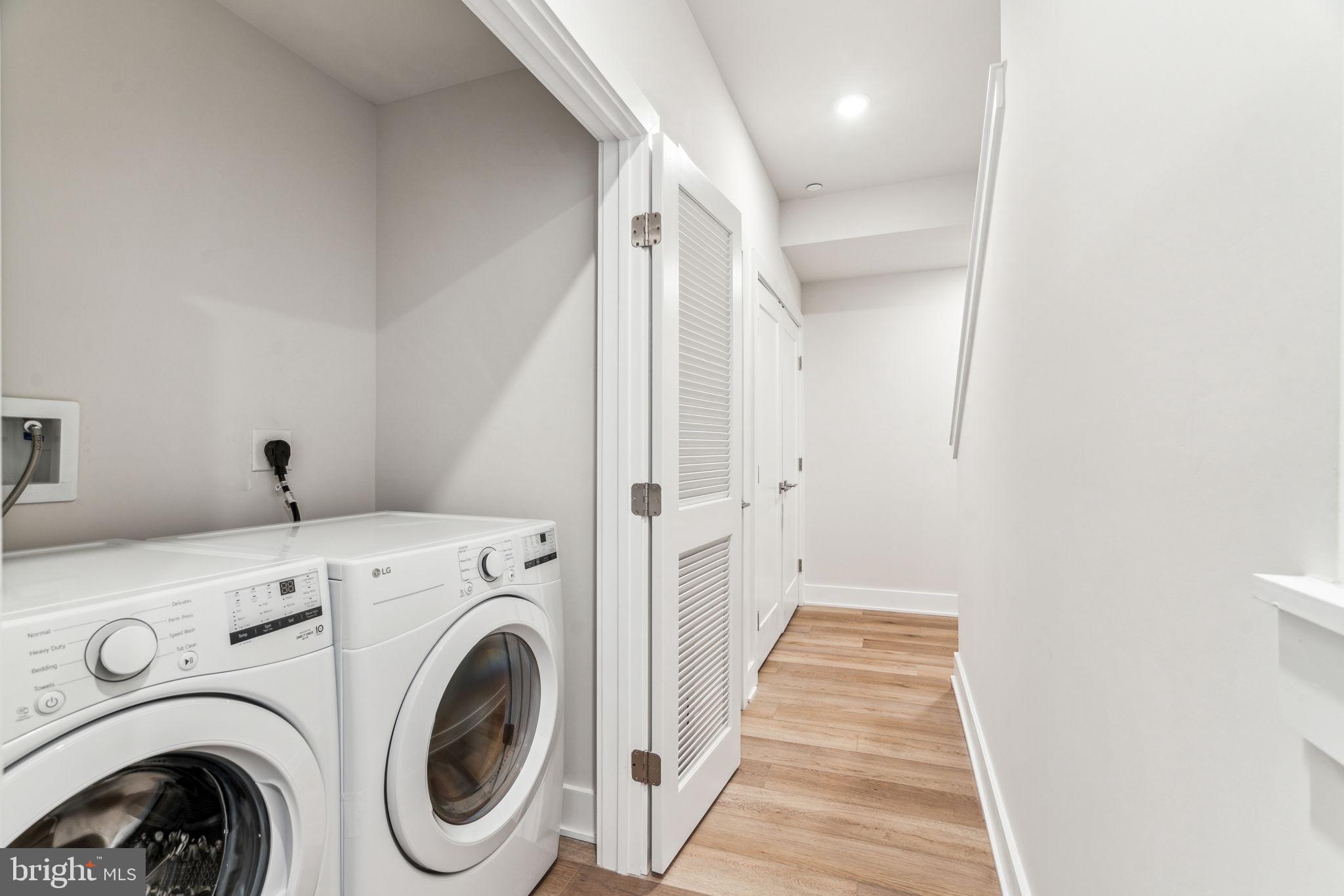 EAST FALLS - Residential