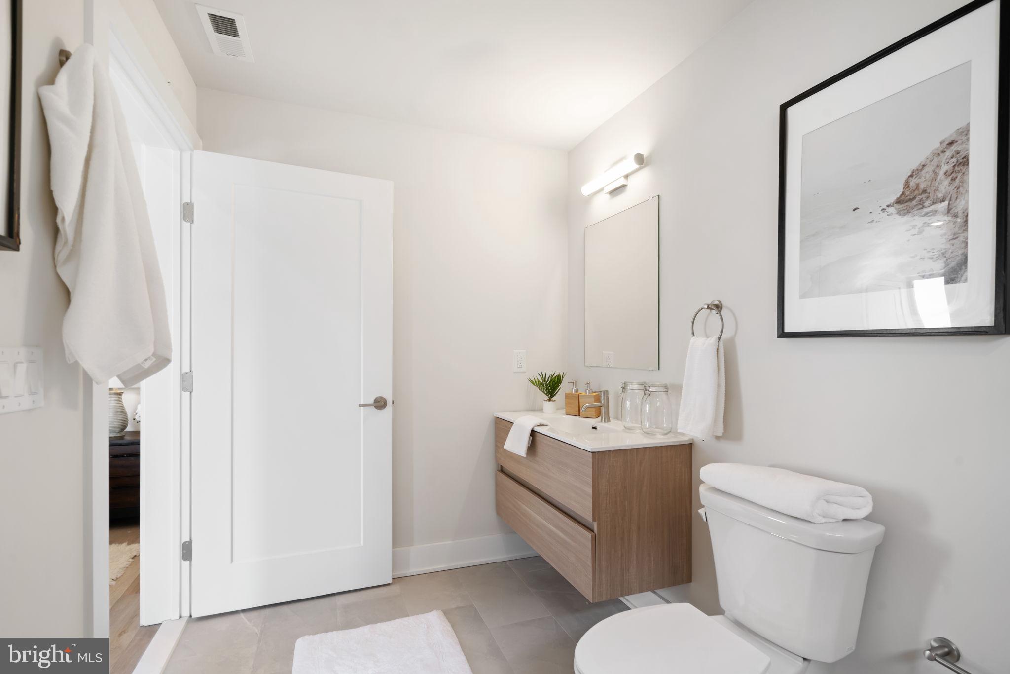 EAST FALLS - Residential