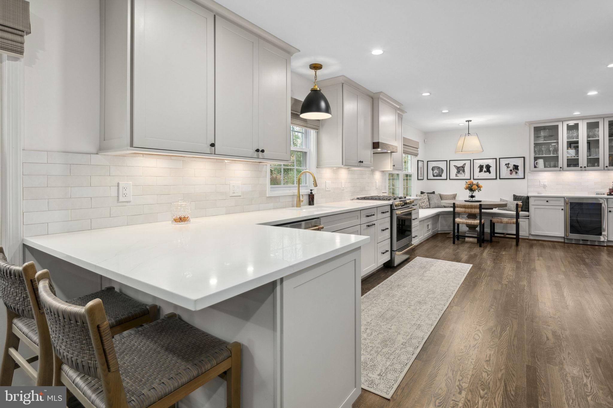 RIVERWOOD - Residential