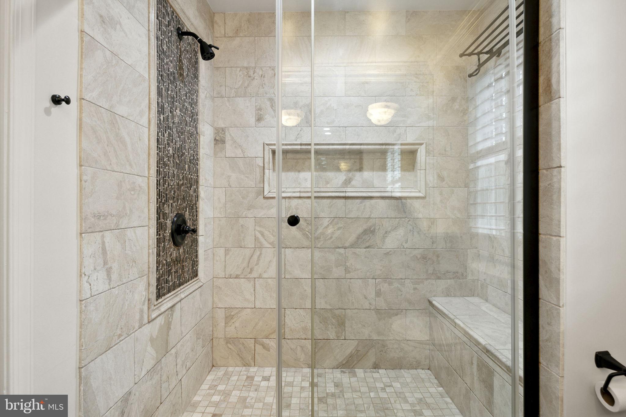 RIVERWOOD - Residential