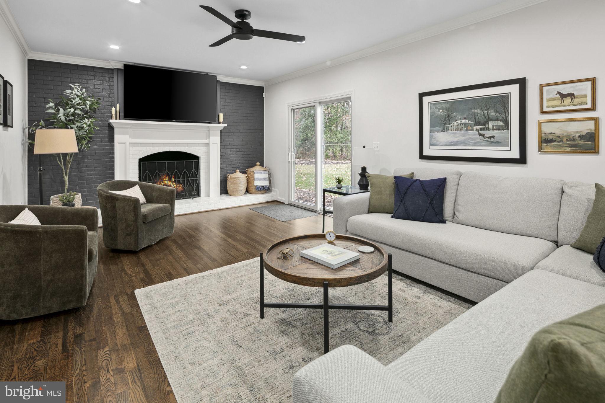 RIVERWOOD - Residential