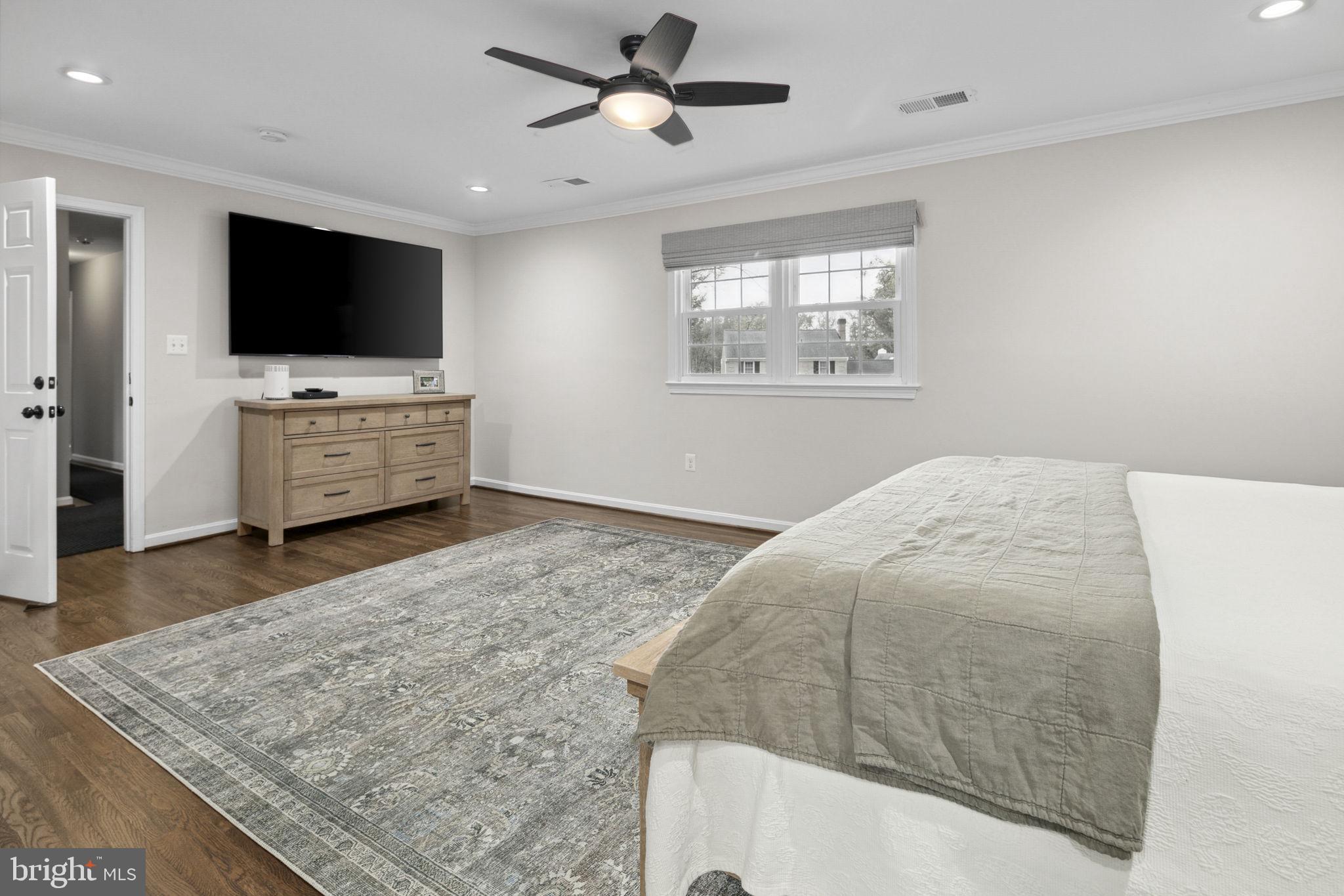 RIVERWOOD - Residential