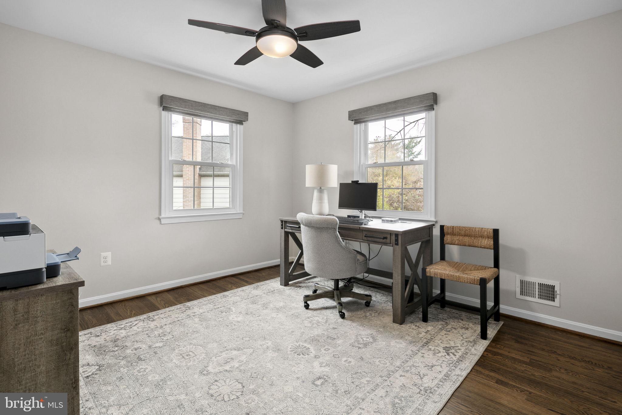 RIVERWOOD - Residential