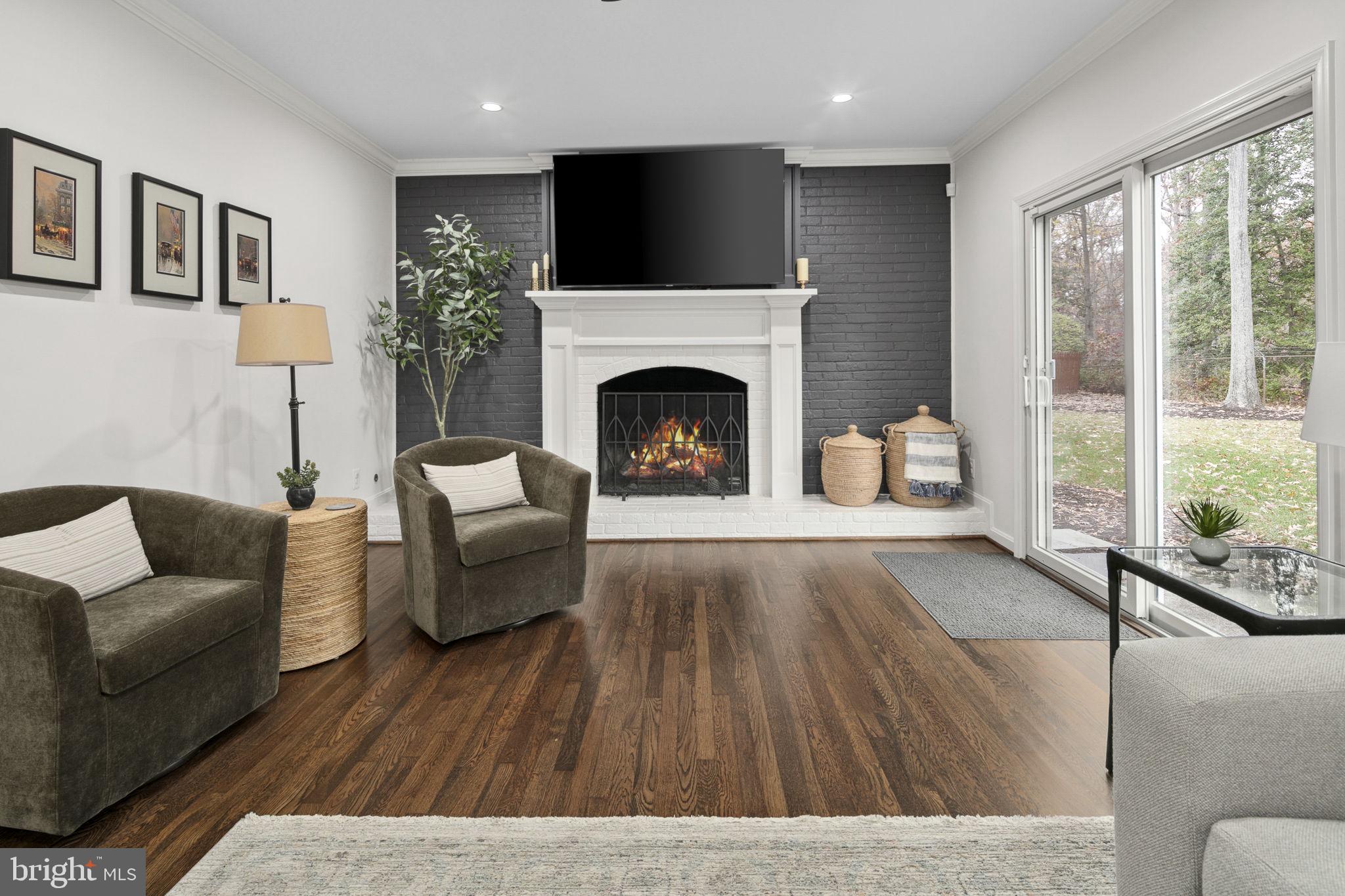 RIVERWOOD - Residential