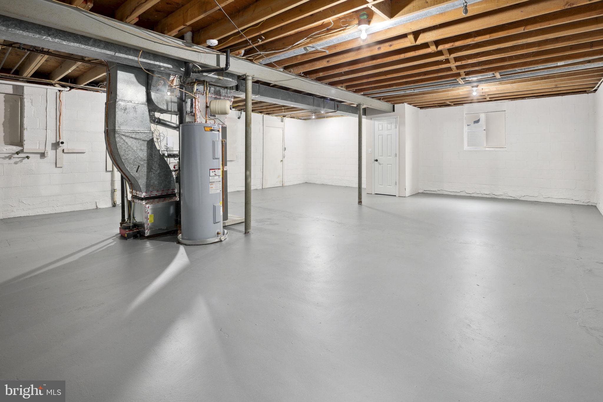 RIVERWOOD - Residential