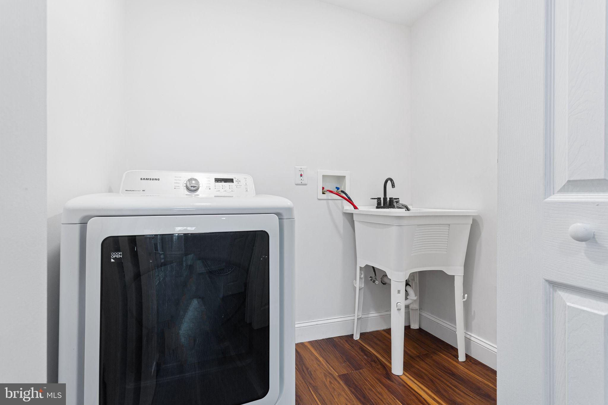 FAIRMOUNT - Residential