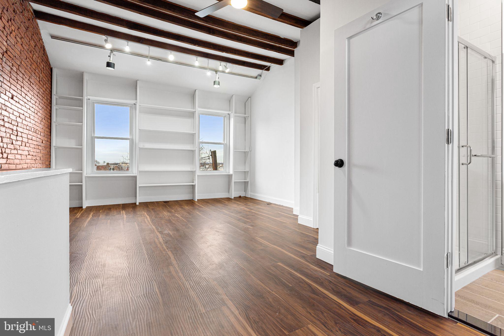 FAIRMOUNT - Residential