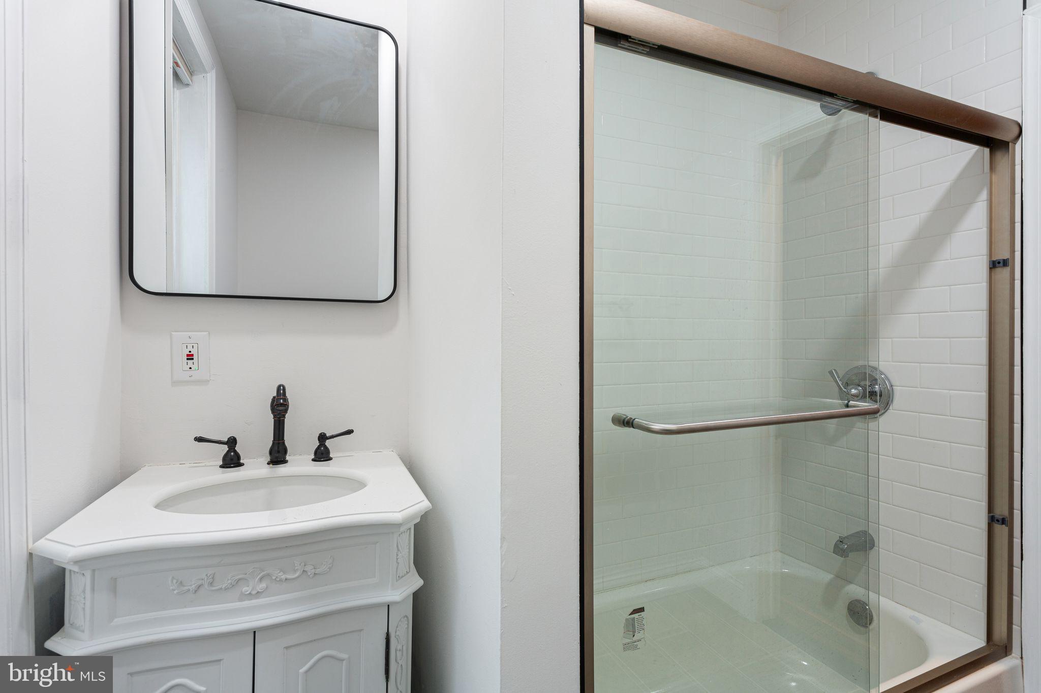 FAIRMOUNT - Residential