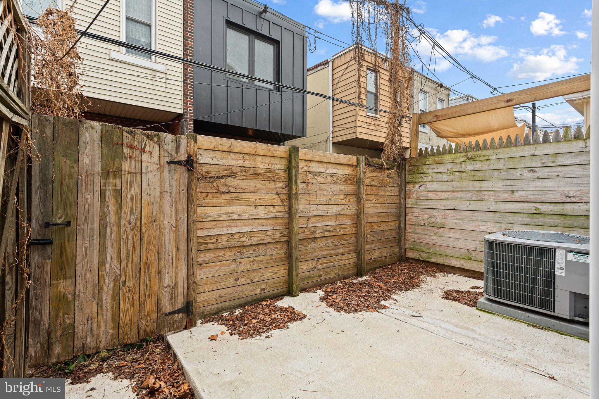 FAIRMOUNT - Residential