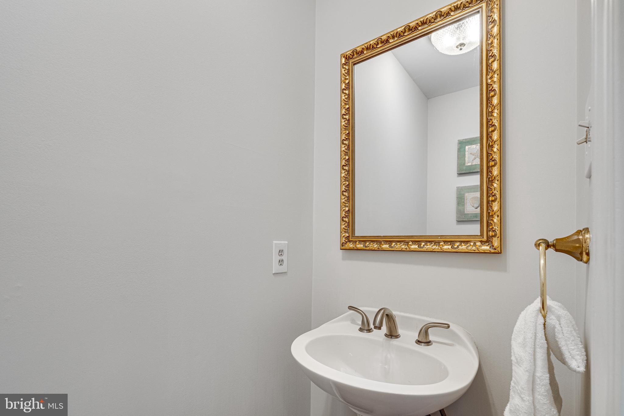 ASHFORD - Residential