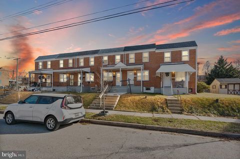 Photo of 3609 Mactavish Avenue, BALTIMORE, MD 21229 (MLS # MDBA2196104)