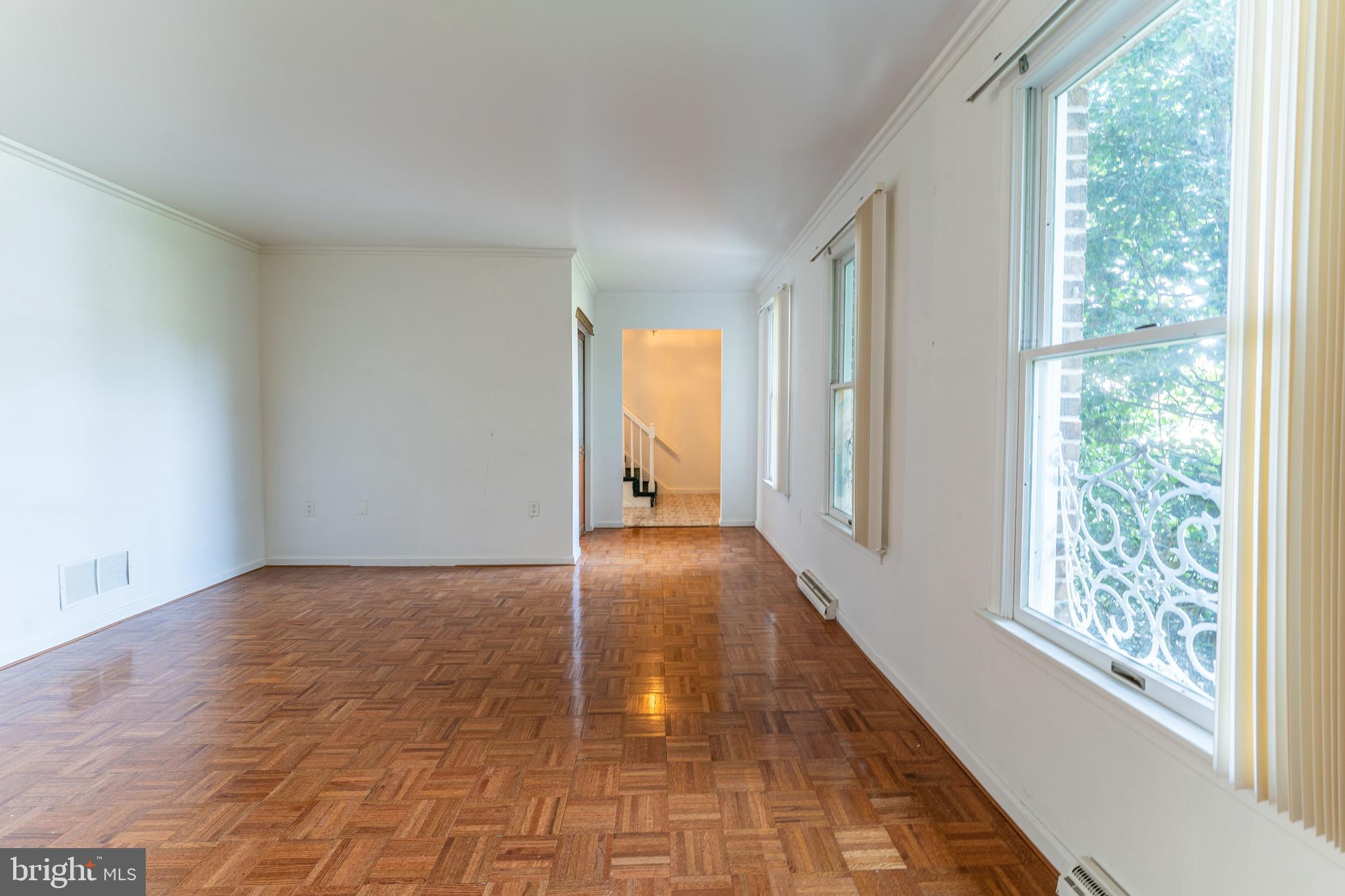 1524 COLONY DRIVE