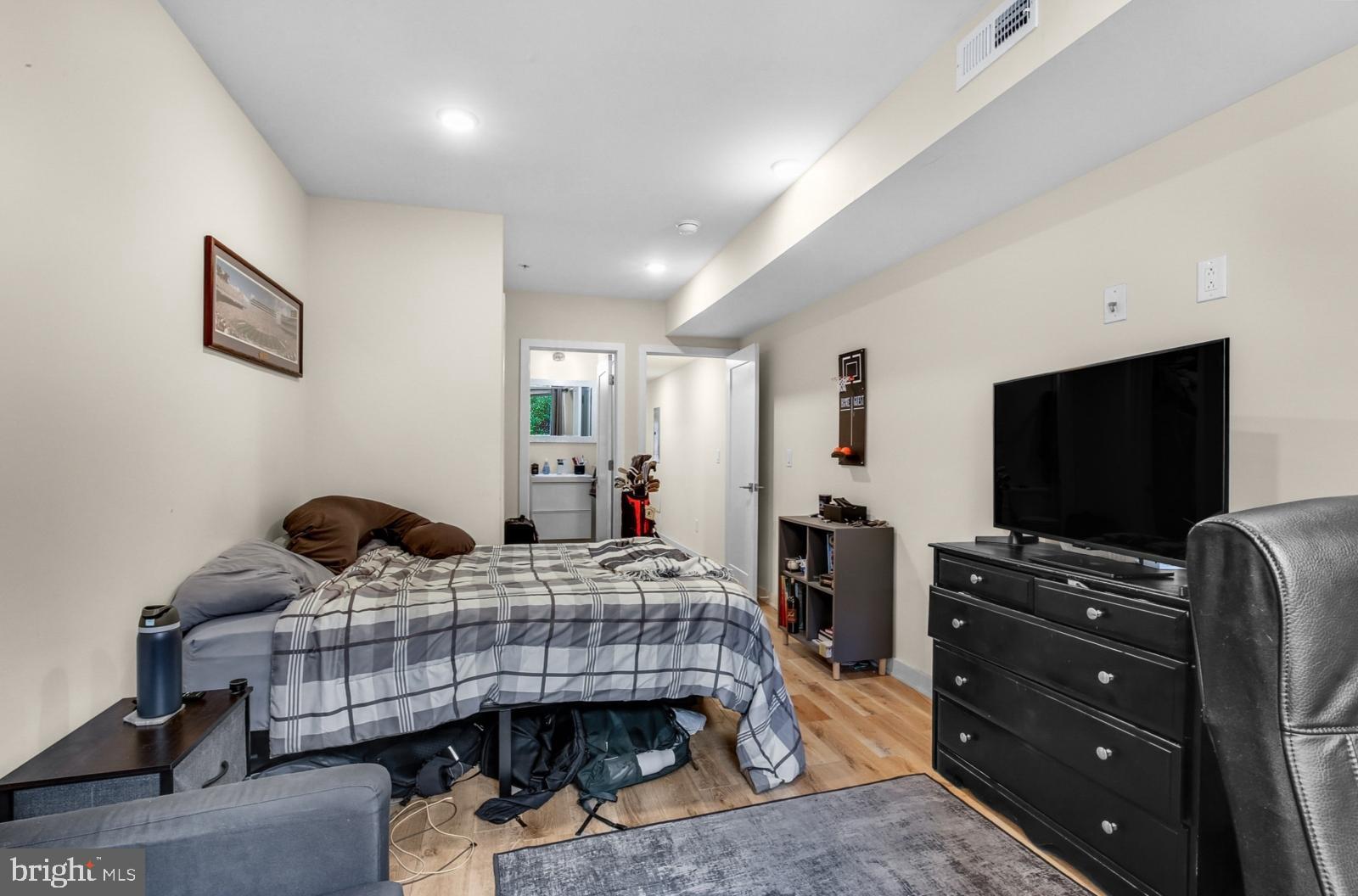 FRANCISVILLE - Residential Lease