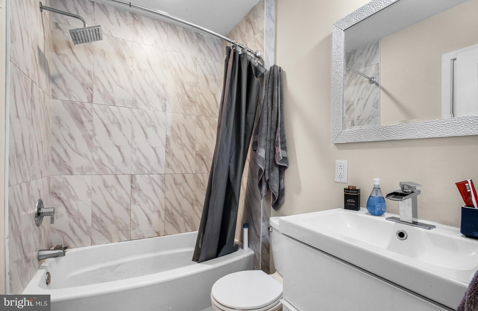 FRANCISVILLE - Residential Lease