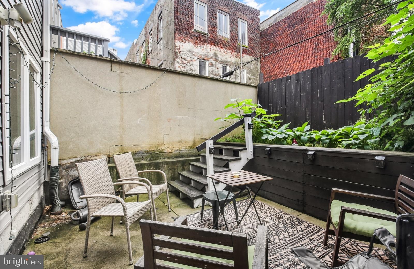 FRANCISVILLE - Residential Lease