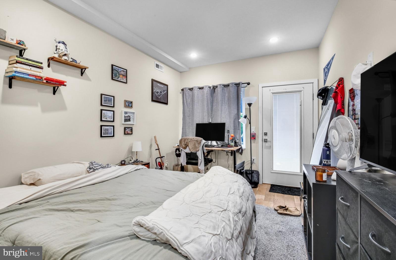 FRANCISVILLE - Residential Lease