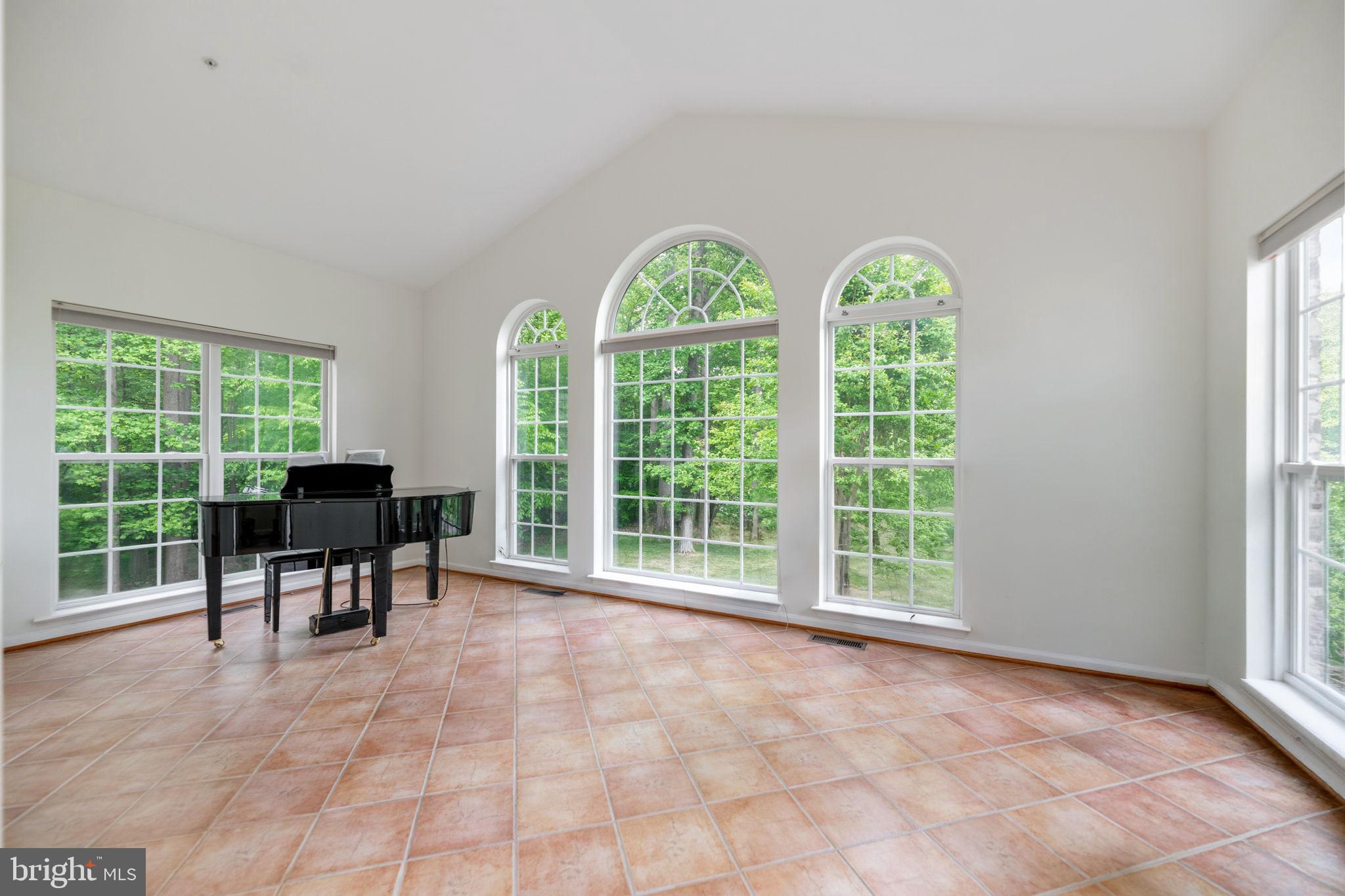 ELLERSLIE - Residential