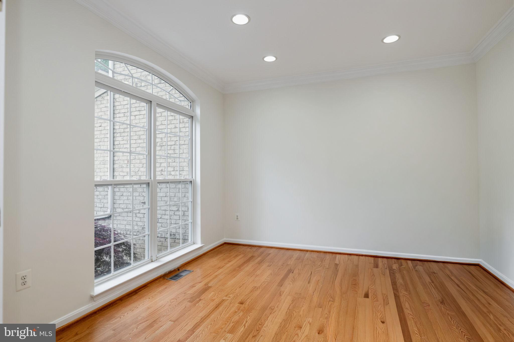 ELLERSLIE - Residential