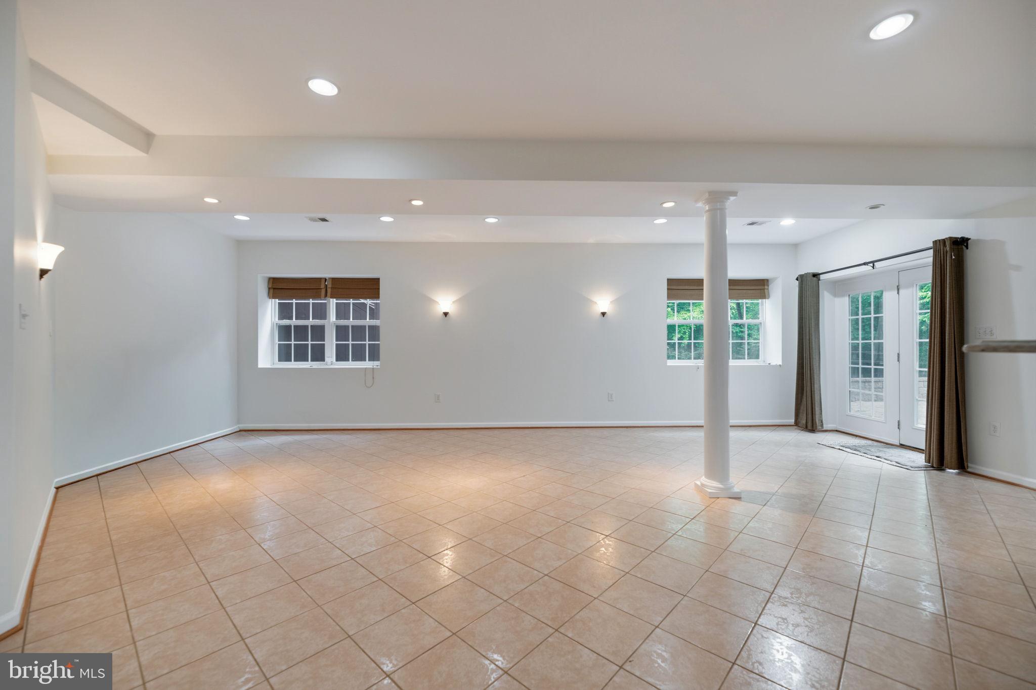 ELLERSLIE - Residential