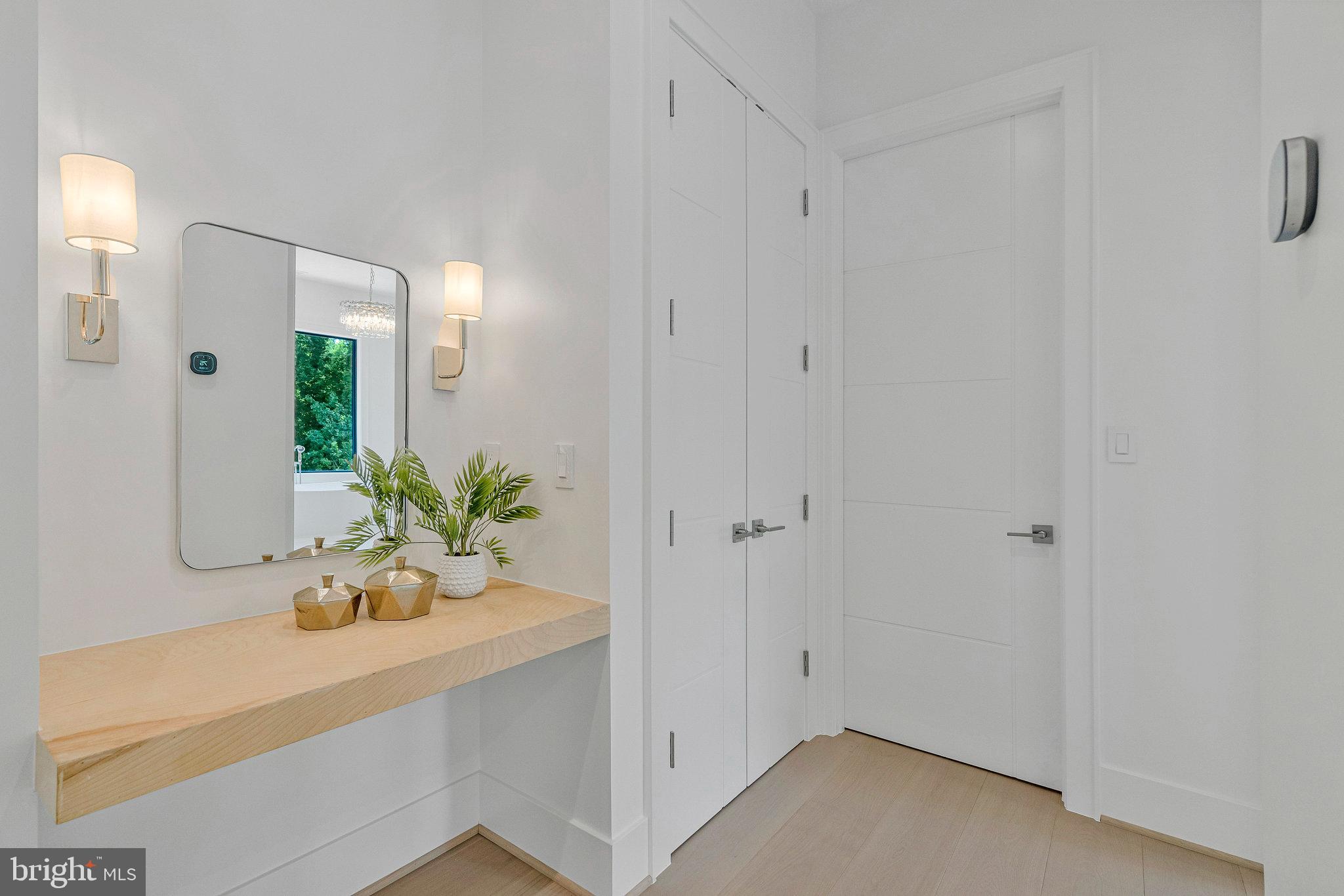 SALONA VILLAGE - Residential