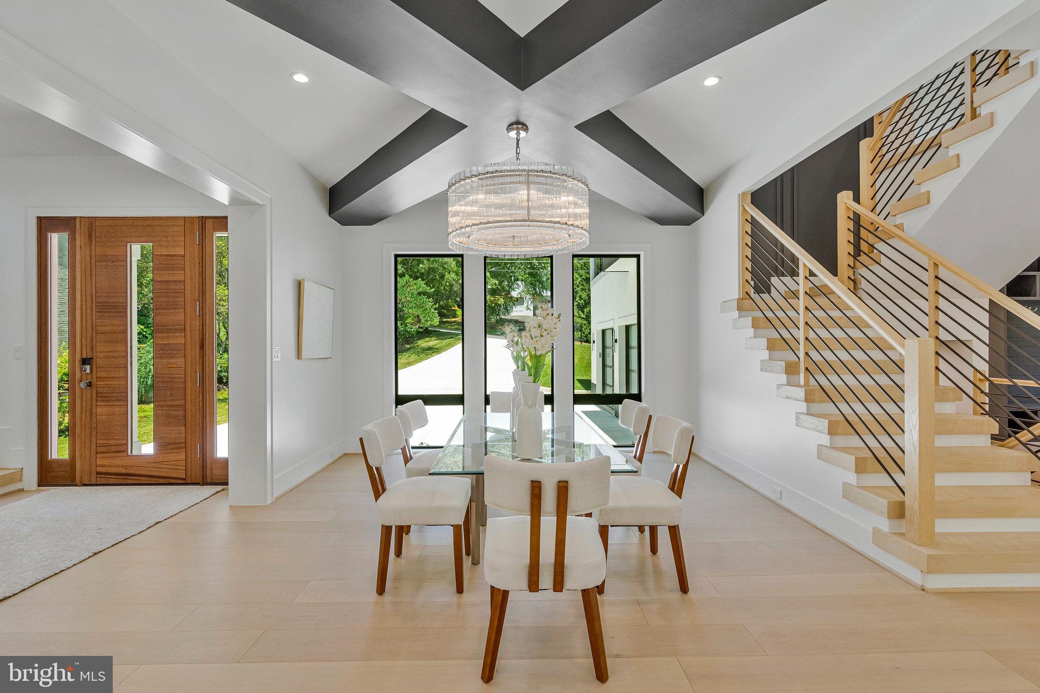 SALONA VILLAGE - Residential