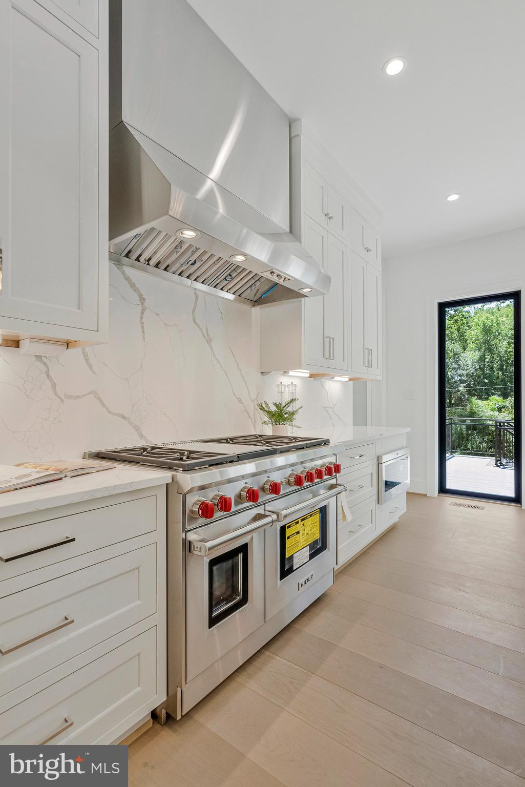 SALONA VILLAGE - Residential