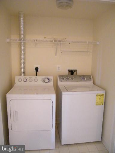 FARMWELL HUNT - Residential Lease