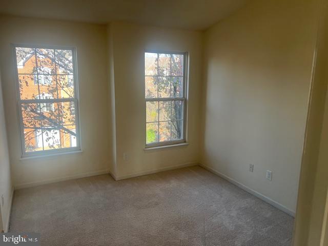 FARMWELL HUNT - Residential Lease