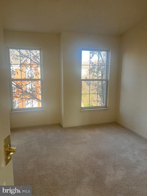 FARMWELL HUNT - Residential Lease