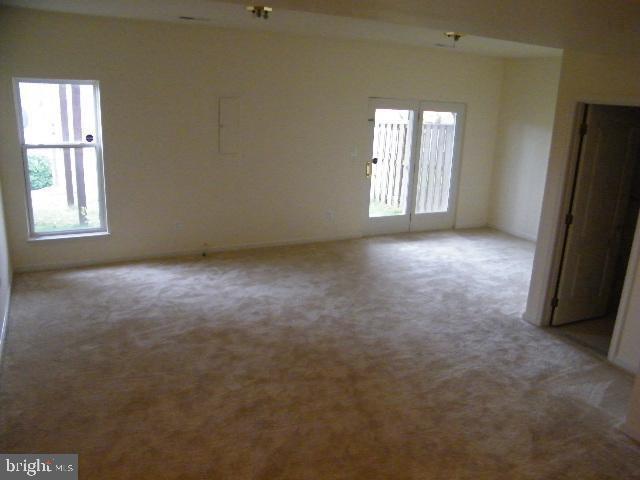 FARMWELL HUNT - Residential Lease