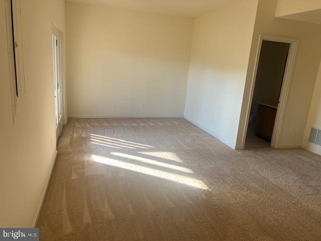 FARMWELL HUNT - Residential Lease