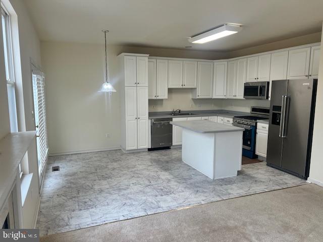 FARMWELL HUNT - Residential Lease