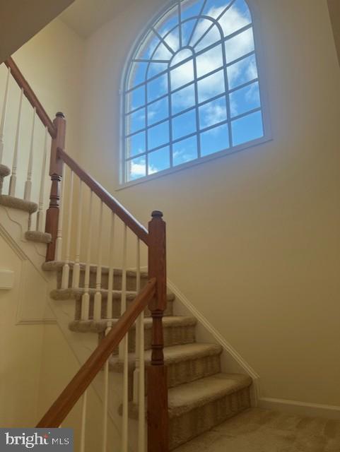 FARMWELL HUNT - Residential Lease