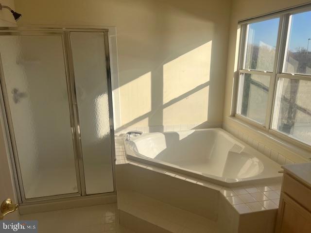 FARMWELL HUNT - Residential Lease