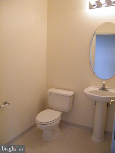 FARMWELL HUNT - Residential Lease