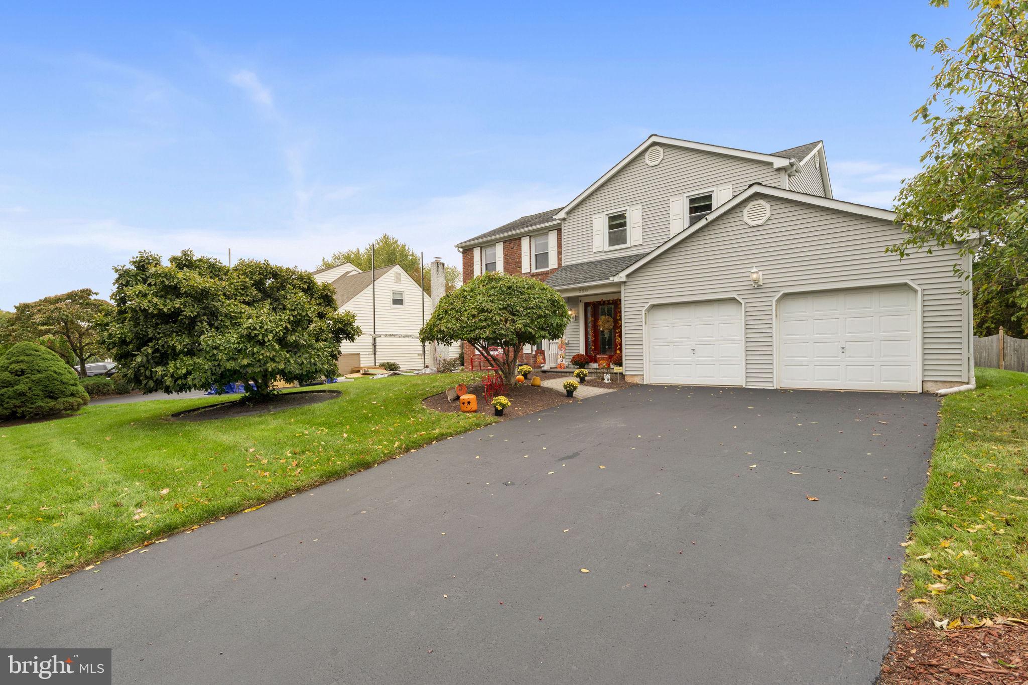 258 WOODLAKE DRIVE