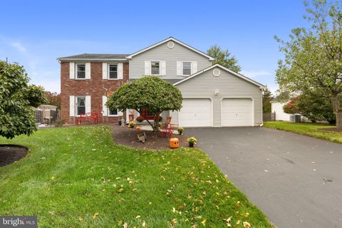 258 WOODLAKE DRIVE SOUTHAMPTON PA 18966