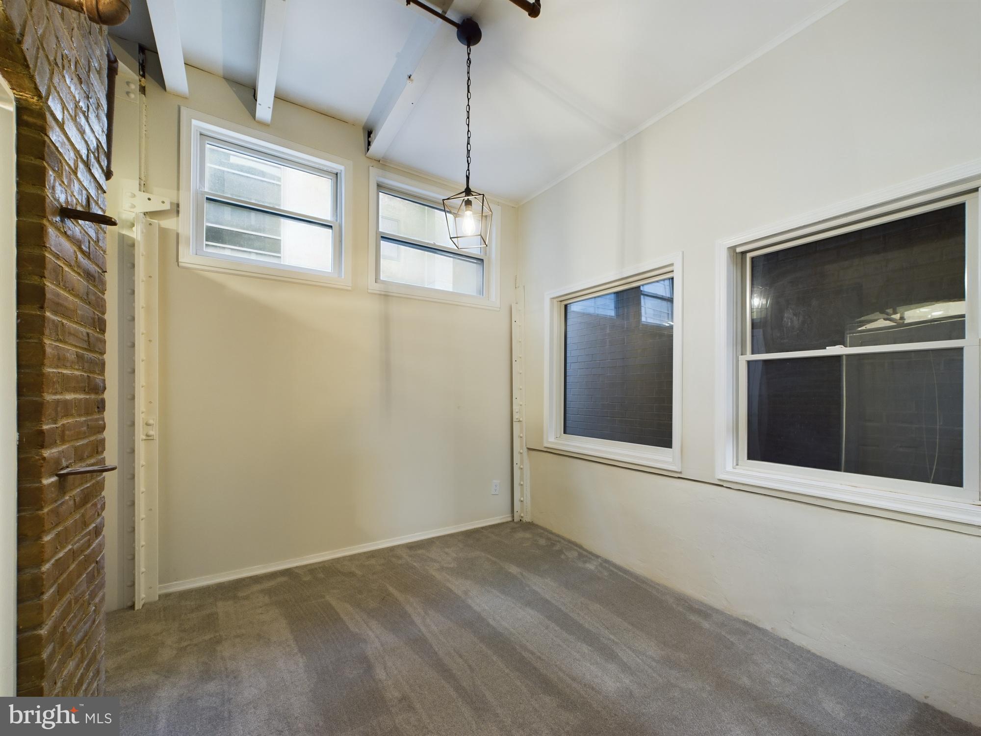 OLD CITY - Residential Lease