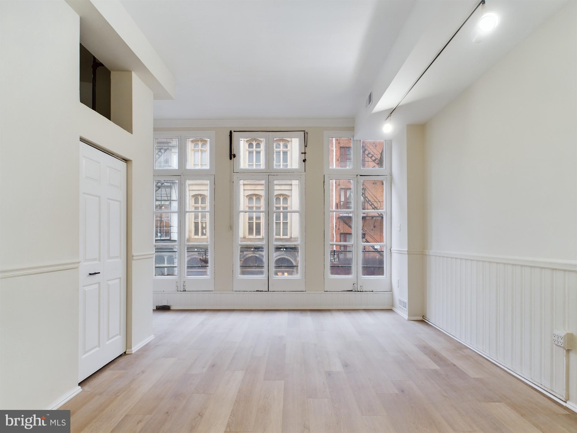 OLD CITY - Residential Lease