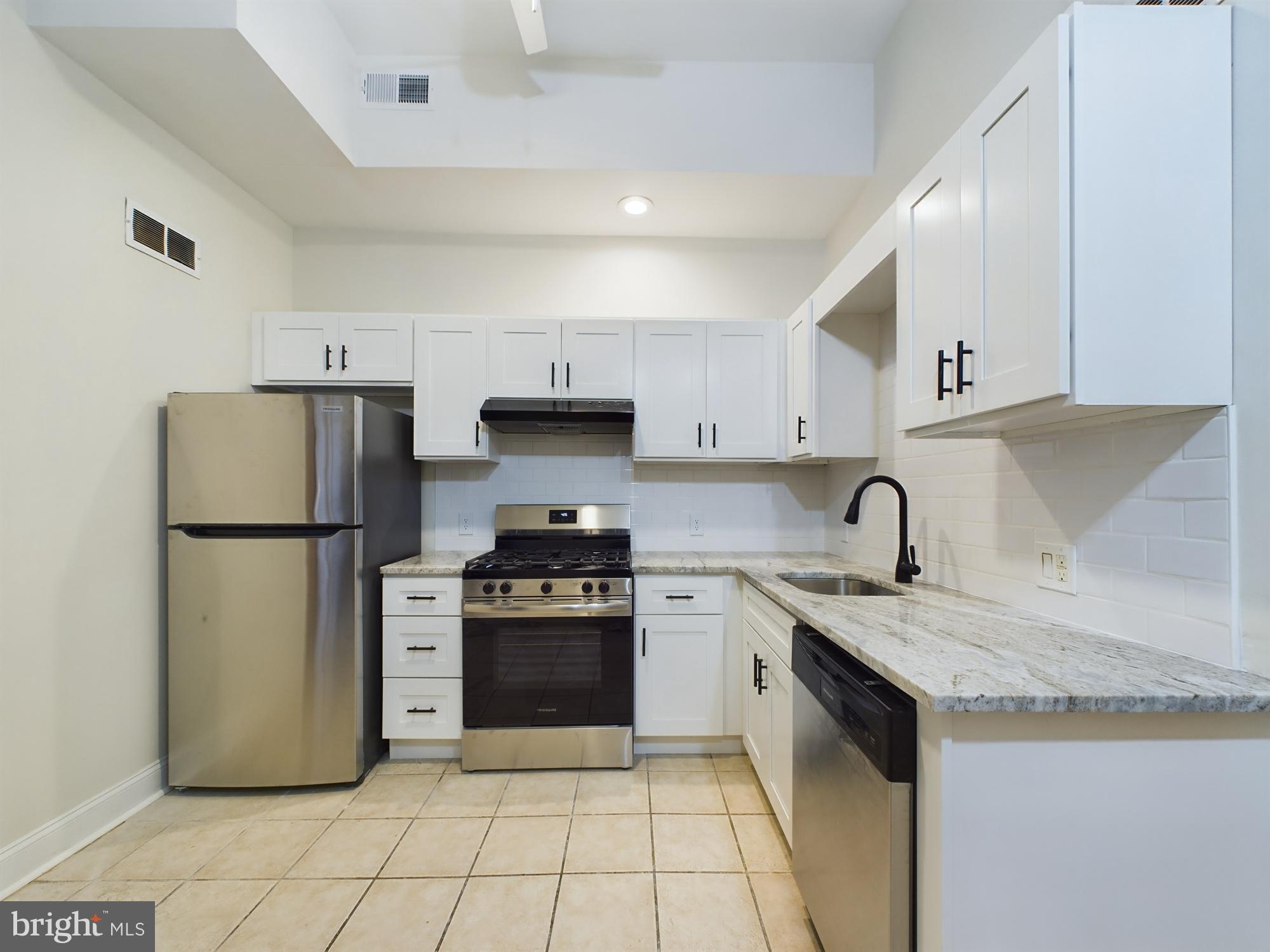 OLD CITY - Residential Lease